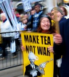 MAKE TEA NOT WAR